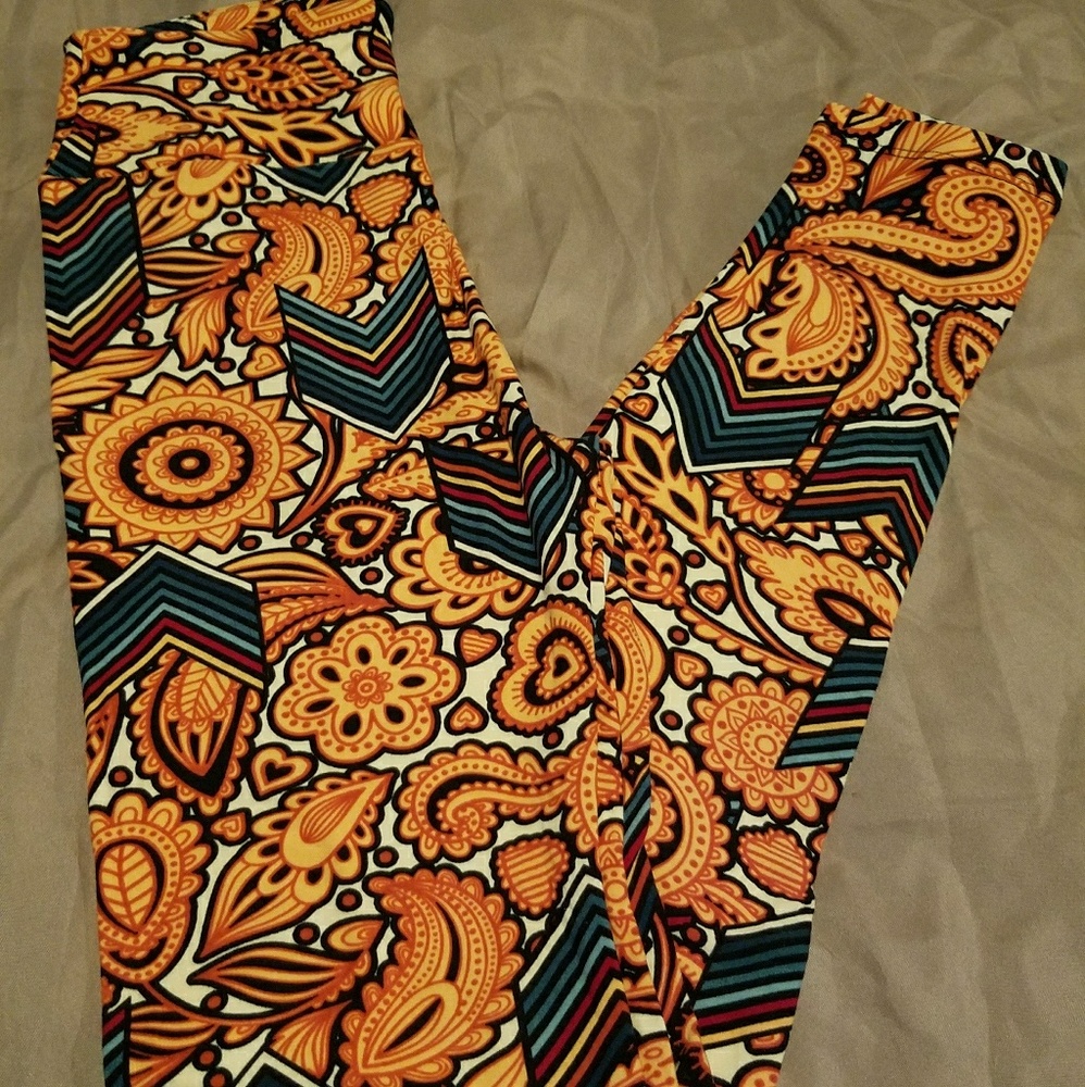 Brand new lularoe one size leggings